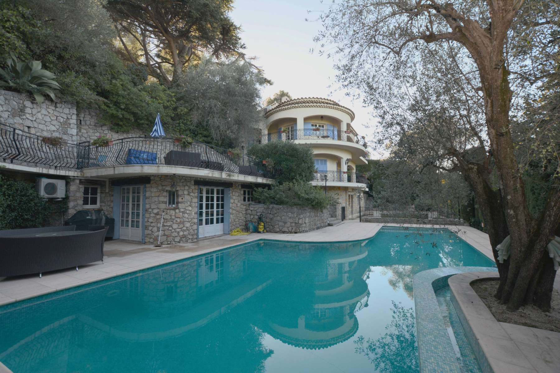 Location d'une villa cozy avec piscine à Cannes