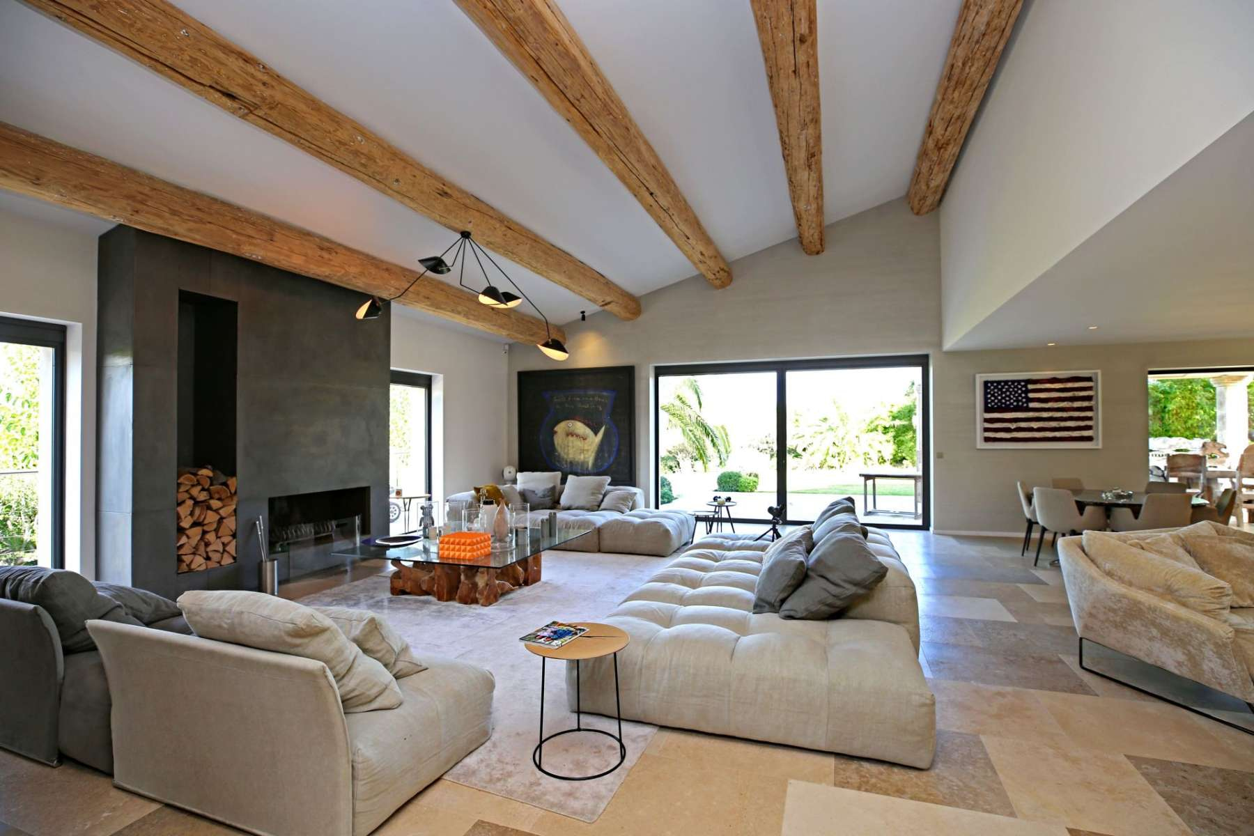 Аренда современной виллы класса люкс в Saint-Tropez