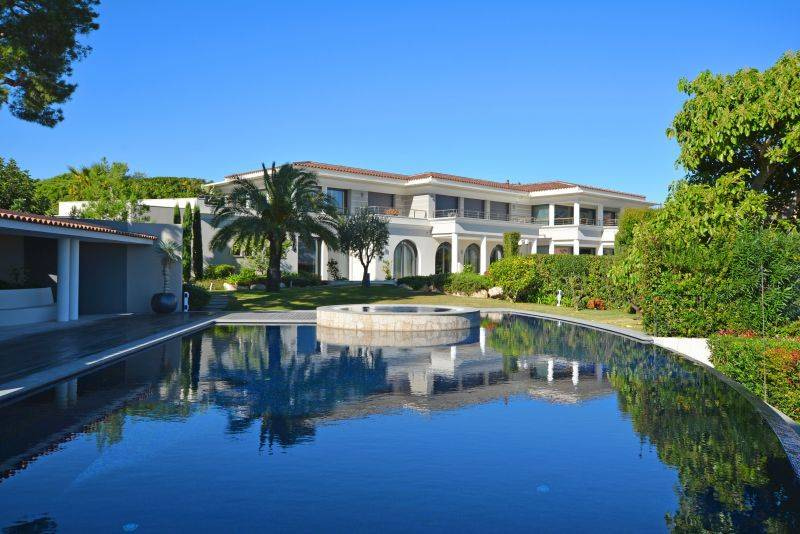 Villa de luxe vue mer à la location à Saint-Jean-Cap-Ferrat